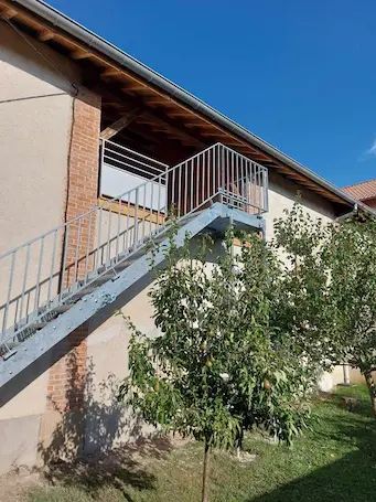 Escalier en acier galvanisé sur mesure à Valence-ADF26