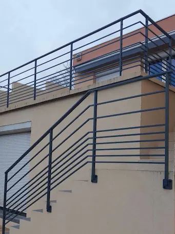 Garde-corps extérieur sur mesure à Bourg lès Valence-ADF26