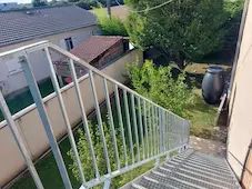 Escalier en acier galvanisé sur mesure à Valence-ADF26