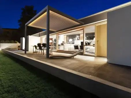 Pergola Bioclimatique sur mesure installée en Drôme par ADF26